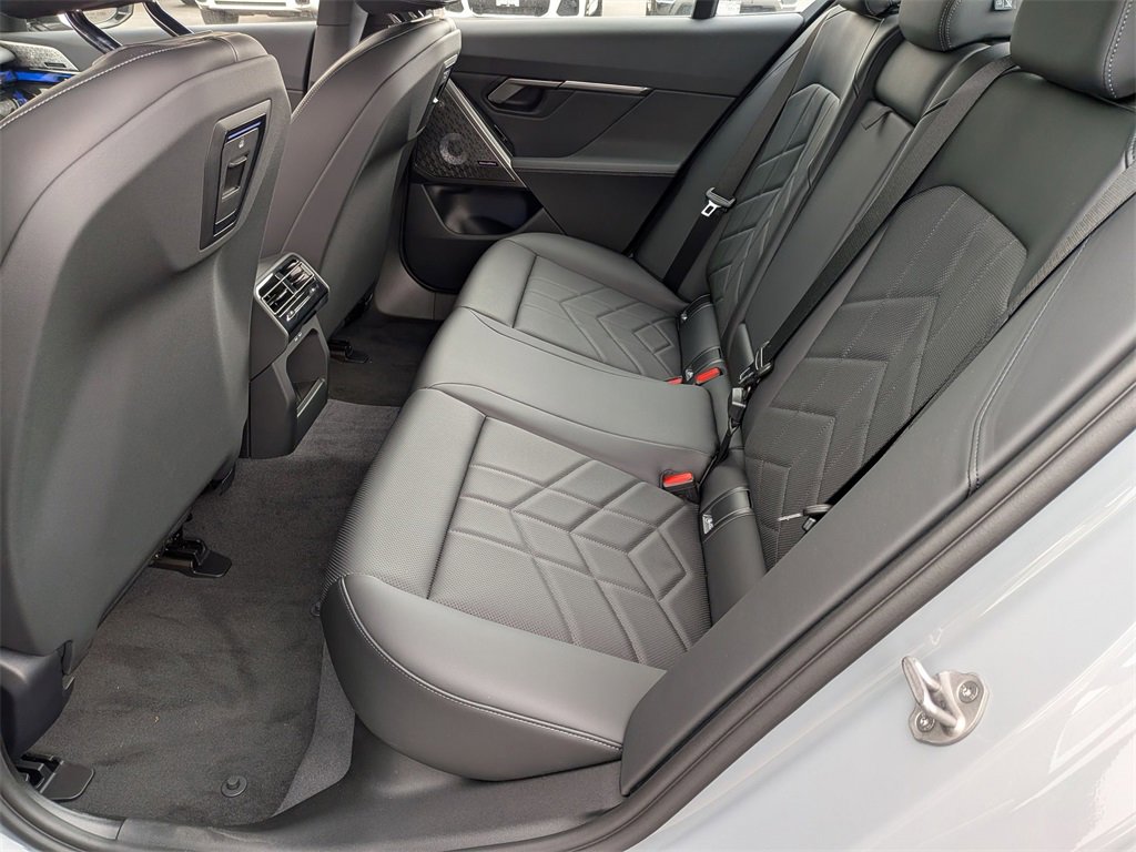 New 2025 BMW i5 M60 image 35