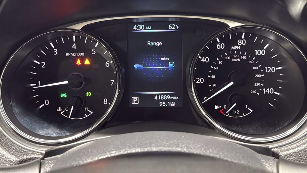 Used 2015 Nissan Rogue SV AWD/4WD image 23