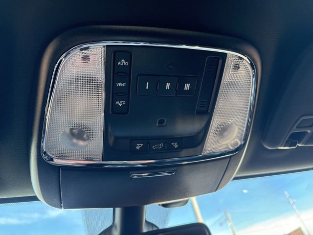 Used 2019 Jeep Grand Cherokee Limited image 31