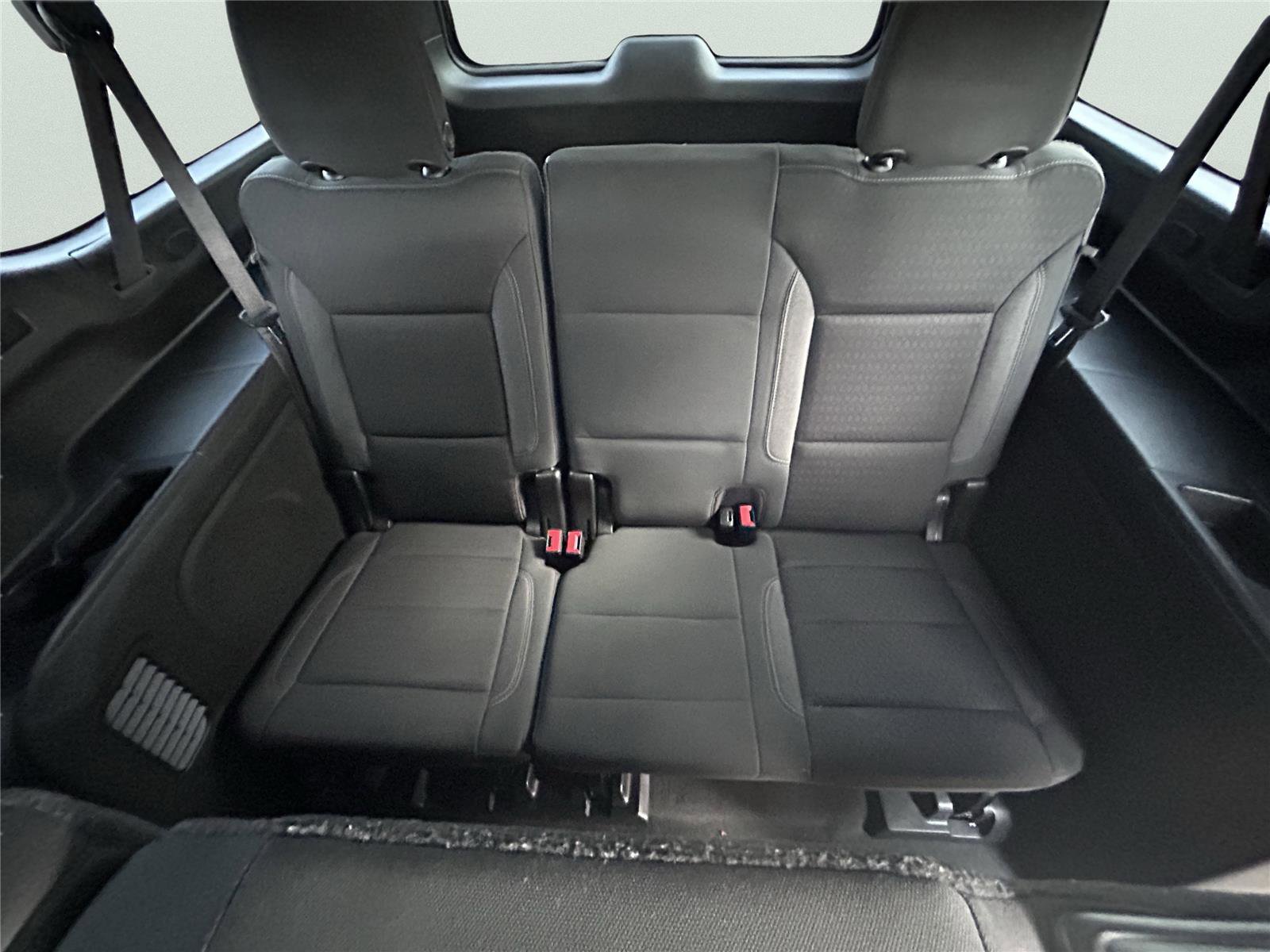 Used 2021 Chevrolet Suburban LS image 10