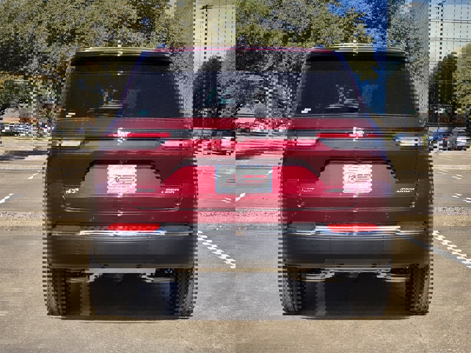 New 2025 Jeep Grand Cherokee Laredo X w/ Luxury Tech Group I image 5