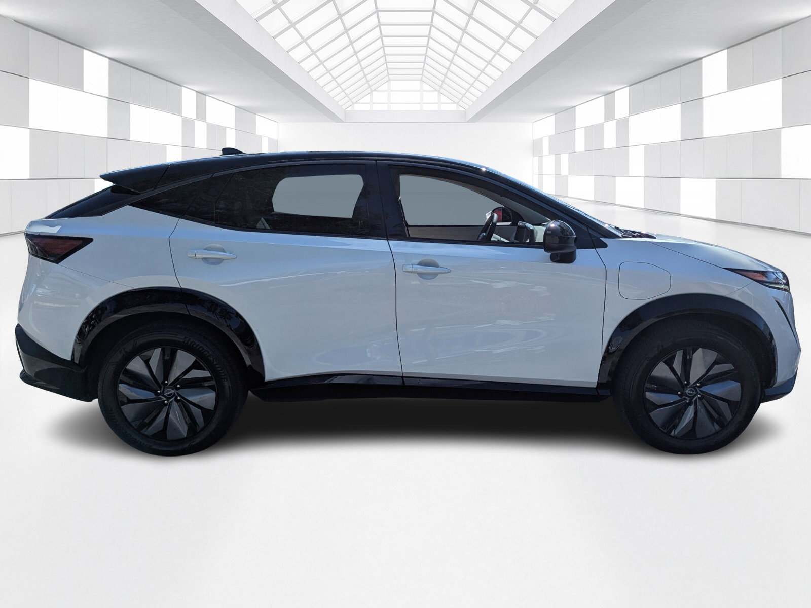 Certified 2025 Nissan Ariya AWD image 8