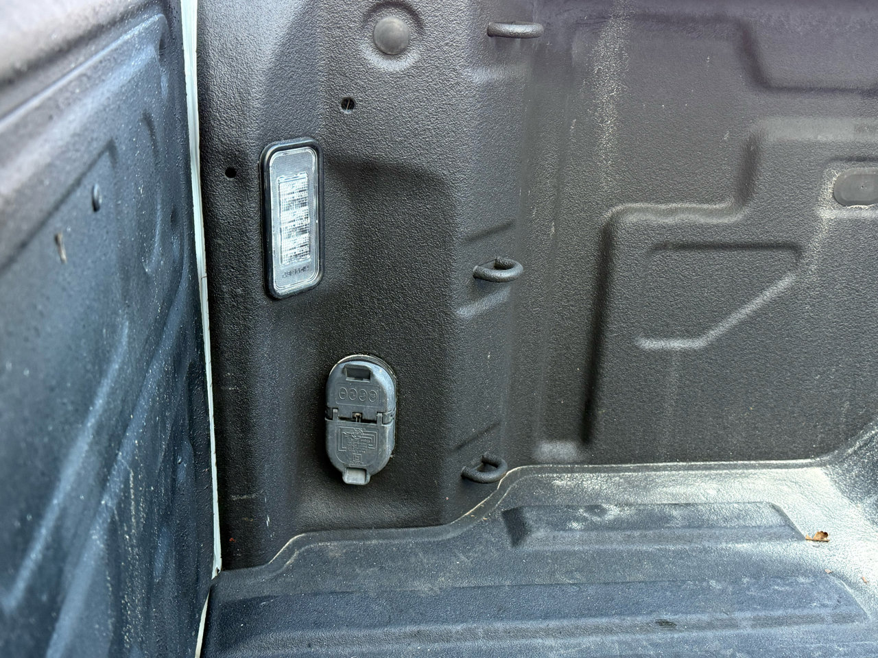 Used 2020 Chevrolet Silverado 2500 LT w/ Texas Edition image 20