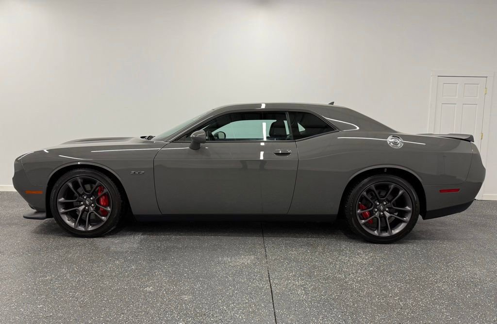 Used 2023 Dodge Challenger R/T w/ Performance Handling Group image 3