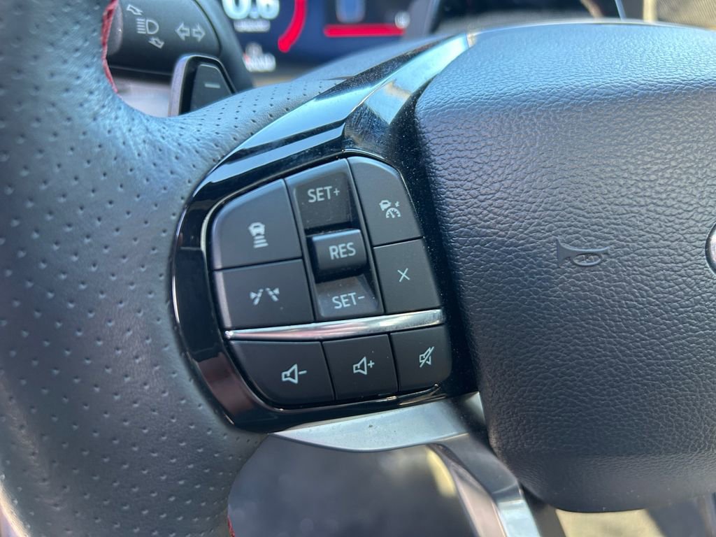 Used 2025 Ford Explorer ST AWD/4WD image 18