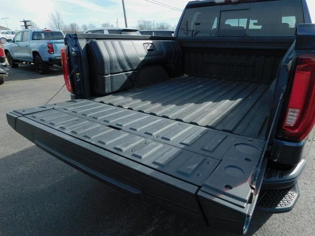 Used 2021 GMC Sierra 1500 Denali w/ Denali Ultimate Package image 12