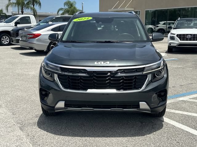 Used 2024 Kia Seltos EX FWD image 3