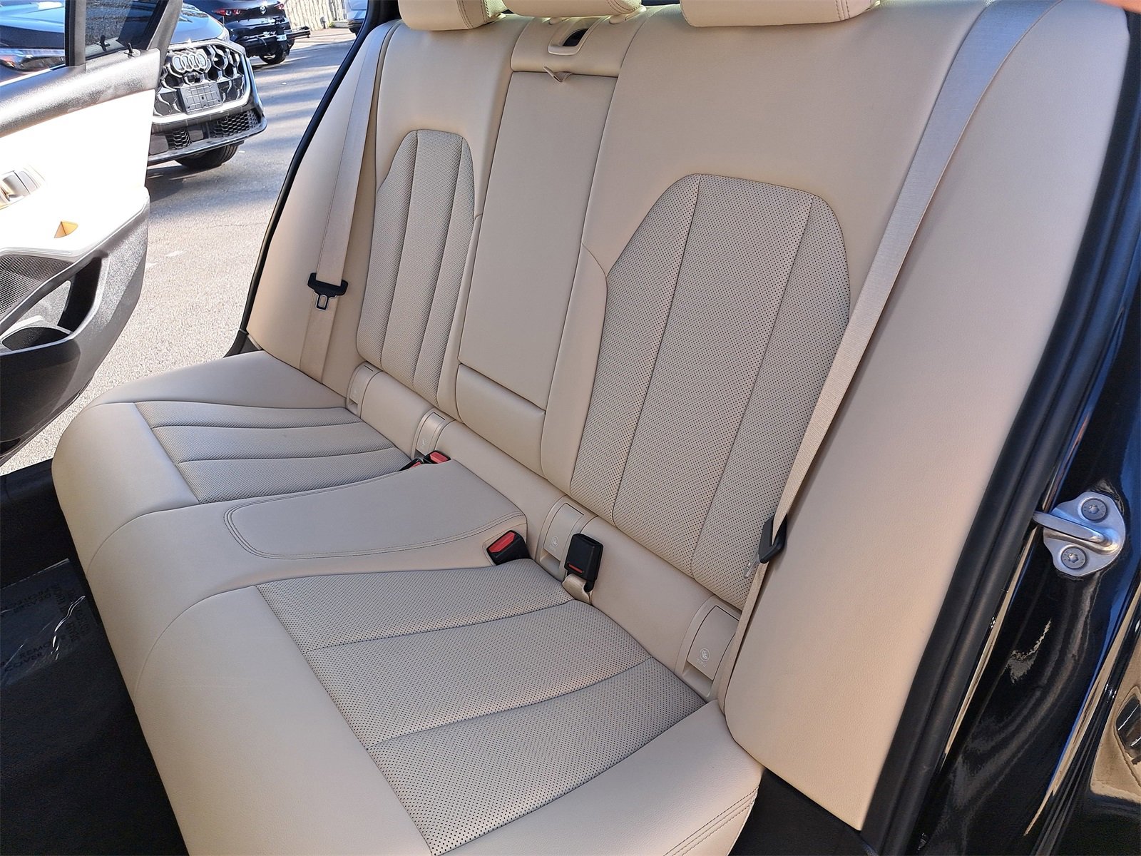 Used 2022 BMW 330e xDrive w/ Driving Assistance Package image 13