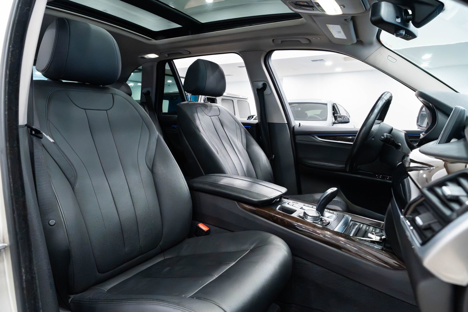 Used 2016 BMW X5 xDrive40e image 25