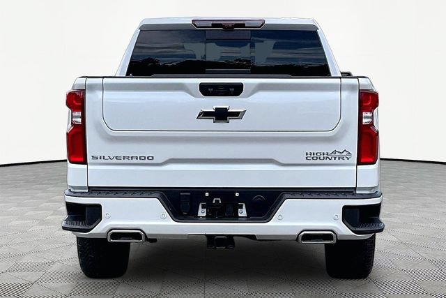 Used 2025 Chevrolet Silverado 1500 High Country w/ Technology Package AWD/4WD image 6