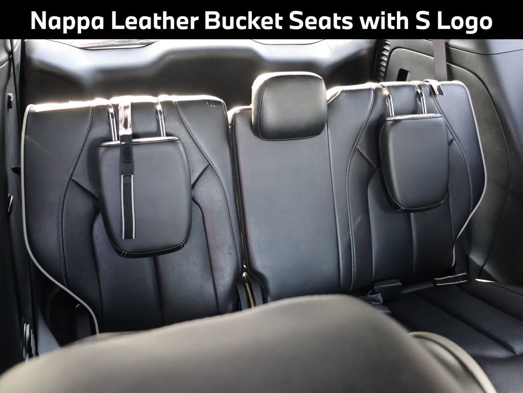 Used 2025 Chrysler Pacifica Limited image 16