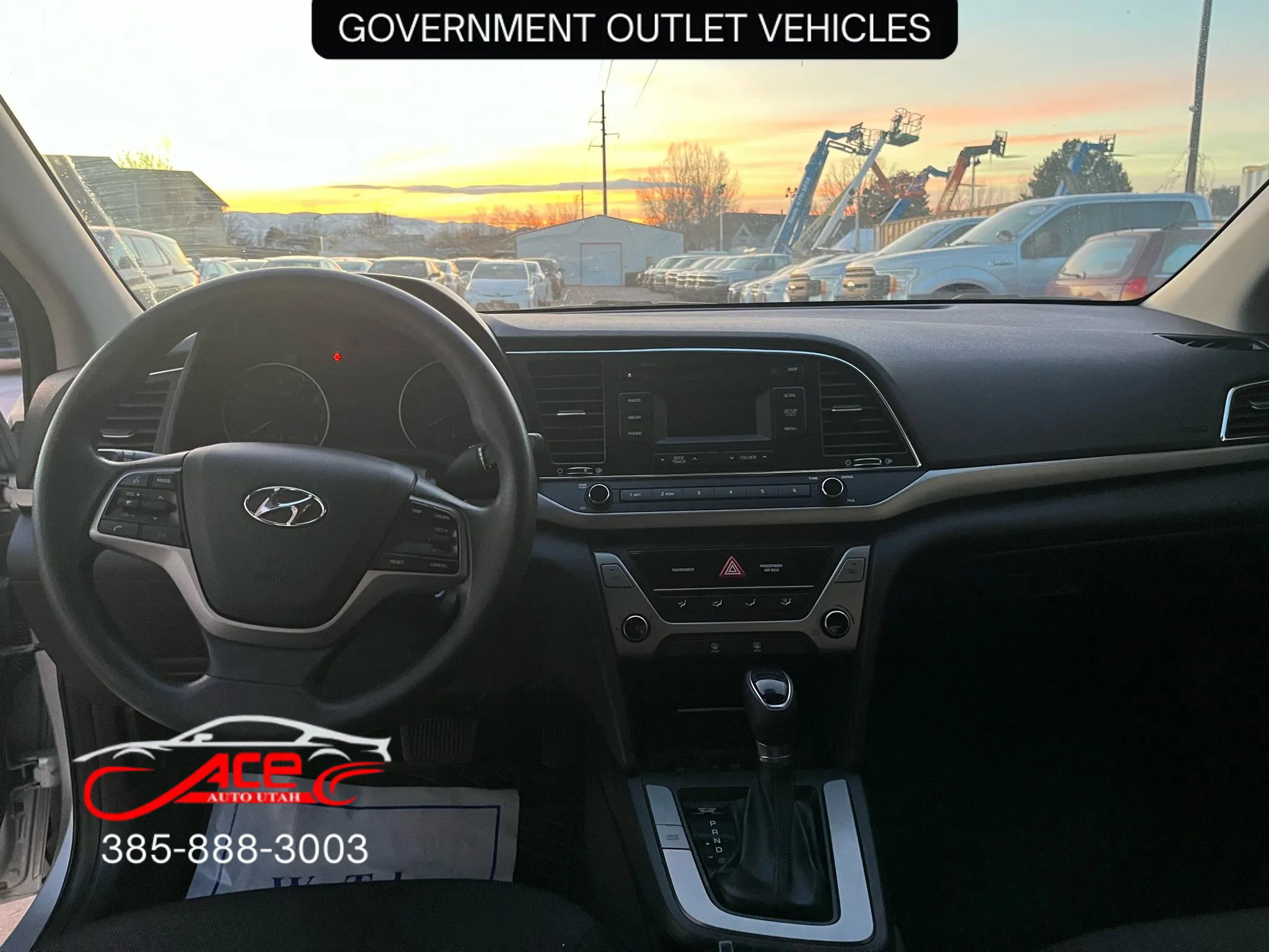 Used 2018 Hyundai Elantra SE image 11