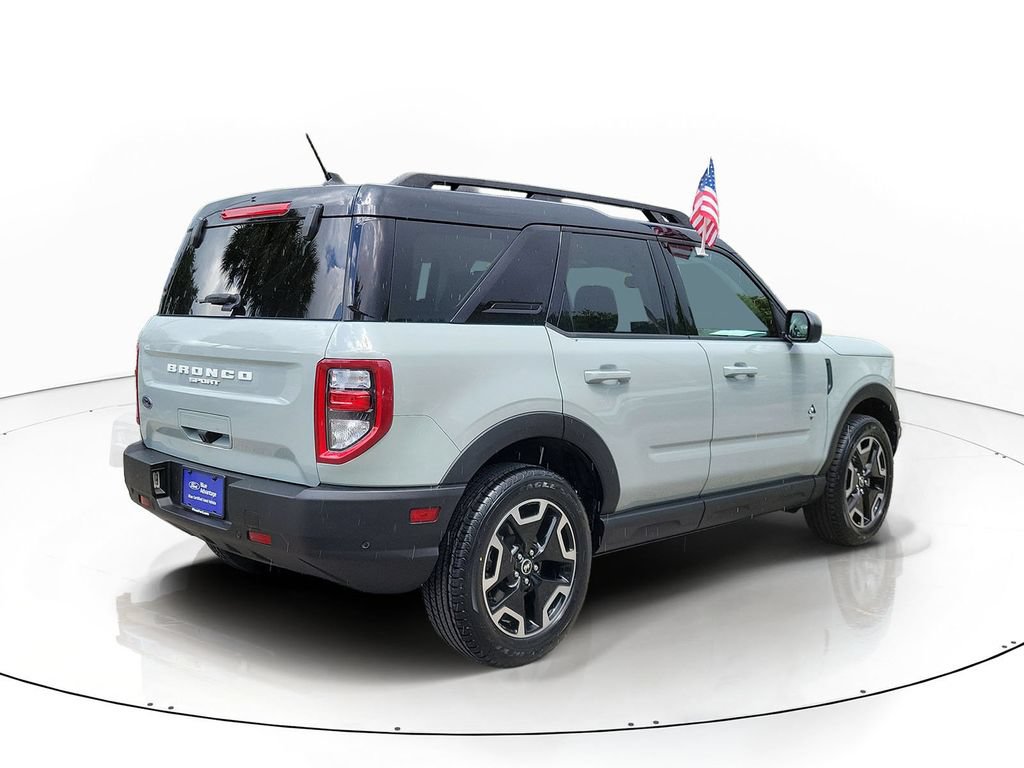 Used 2024 Ford Bronco Sport Outer Banks AWD/4WD image 3