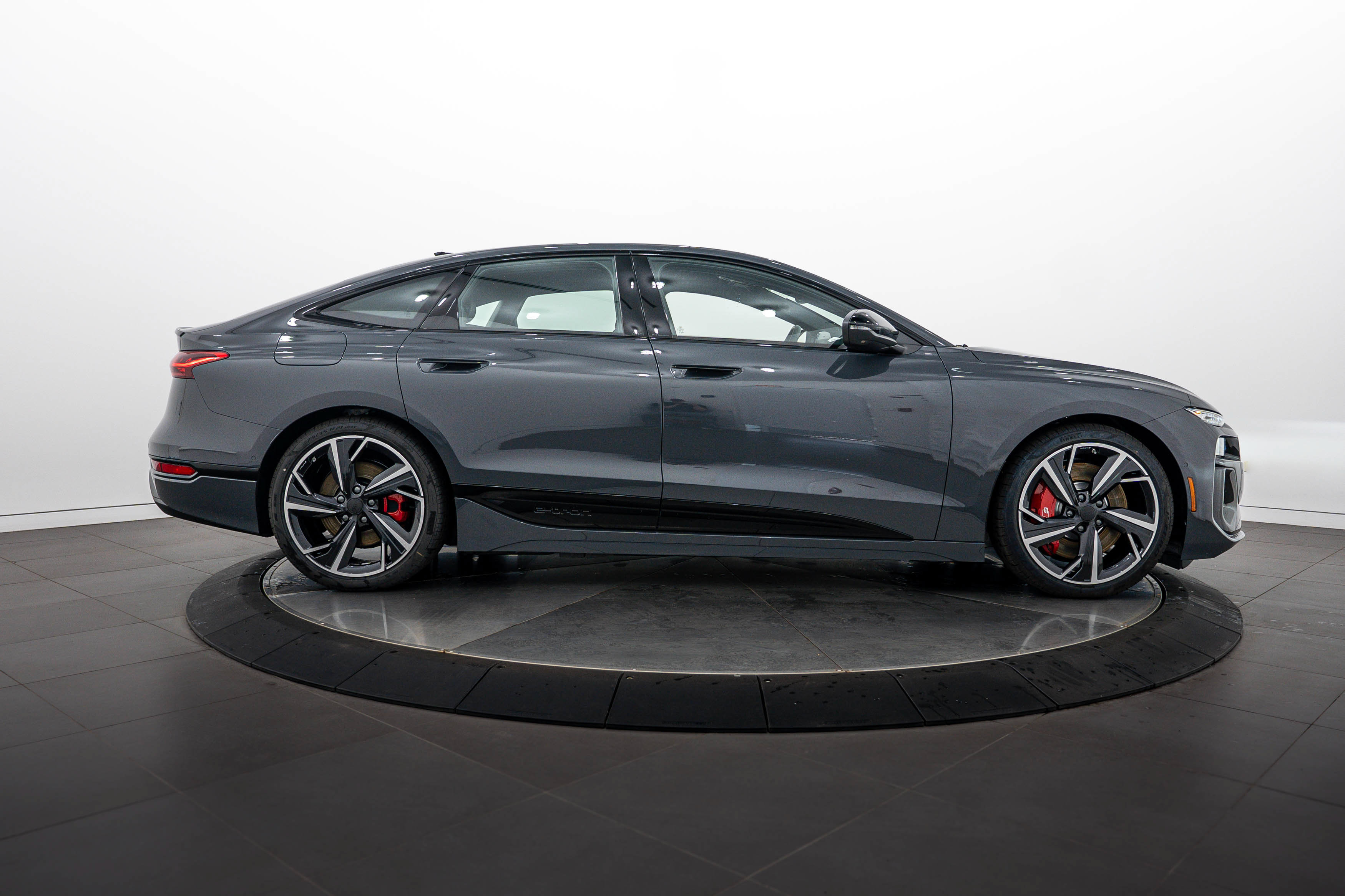 New 2027 Audi S6 e-tron Prestige AWD/4WD image 3