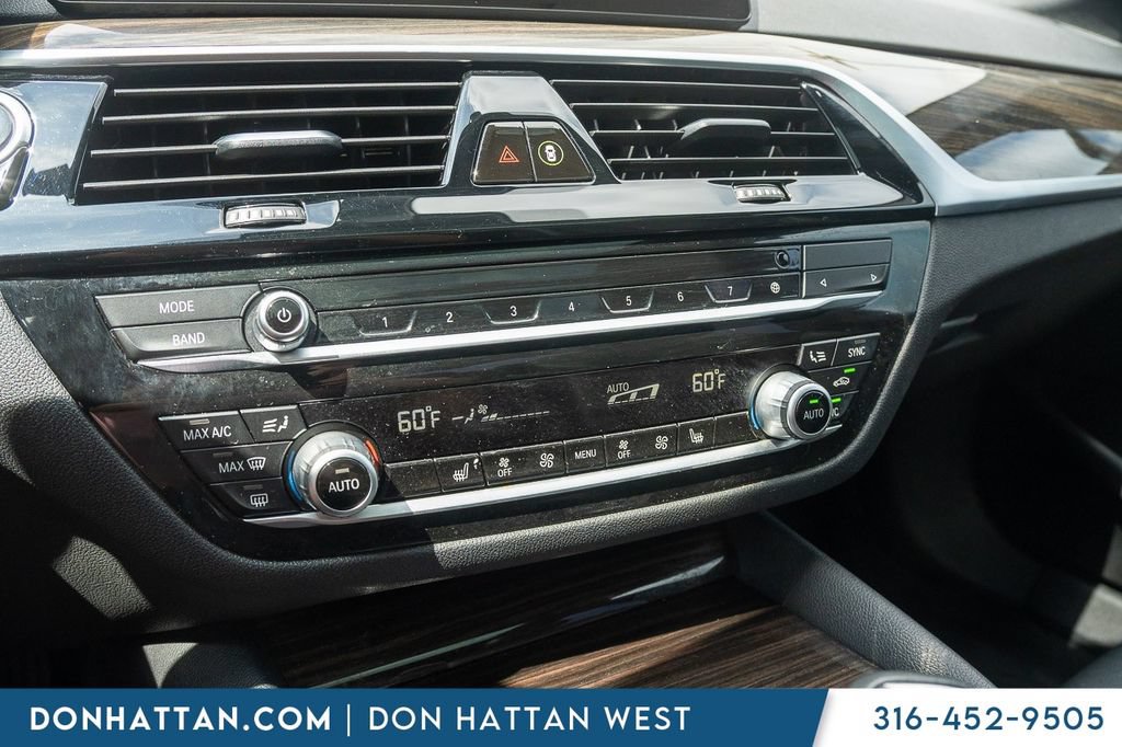 Used 2020 BMW 530i w/ Convenience Package RWD image 12