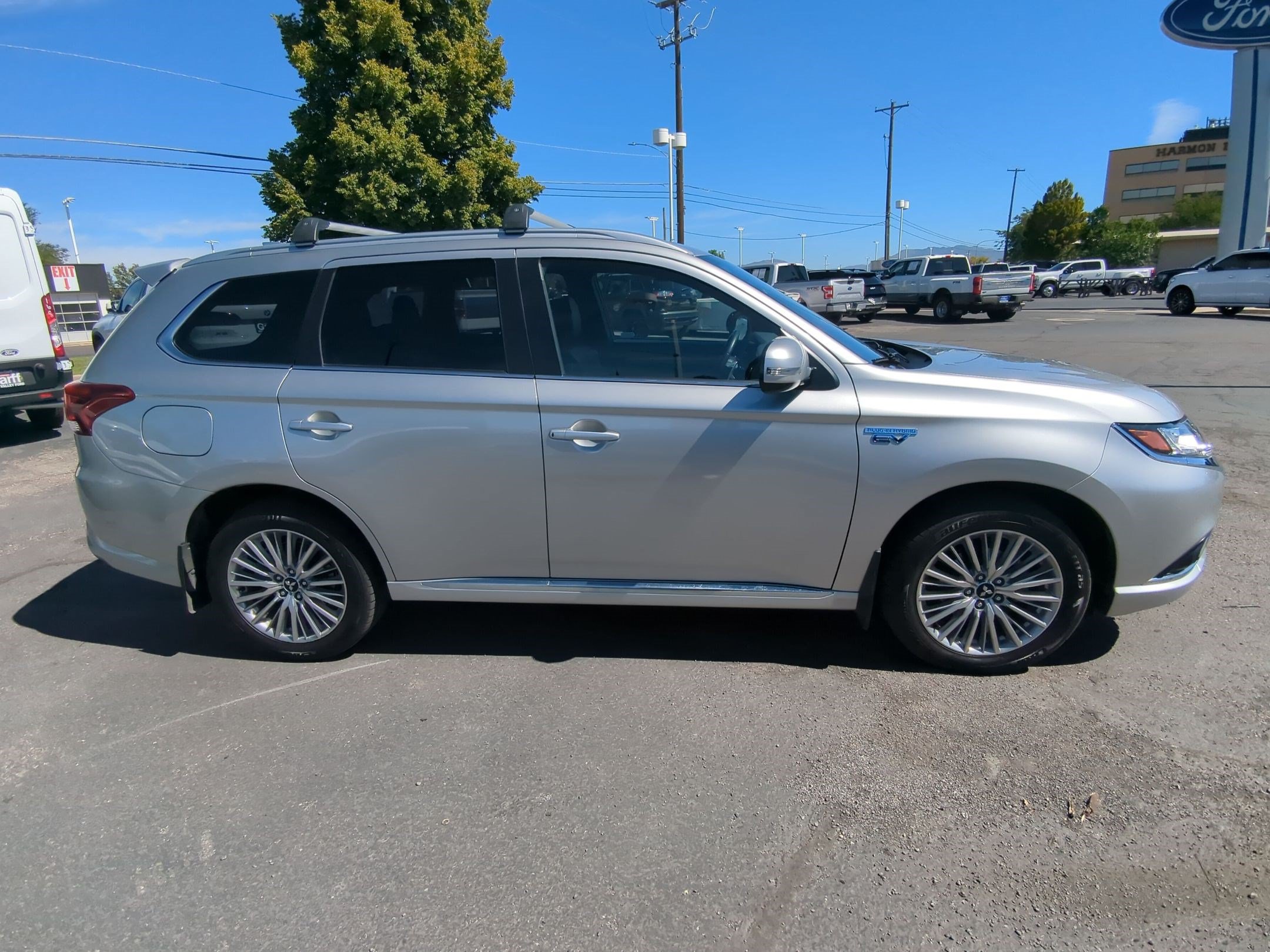 Used 2019 Mitsubishi Outlander SEL AWD/4WD image 2