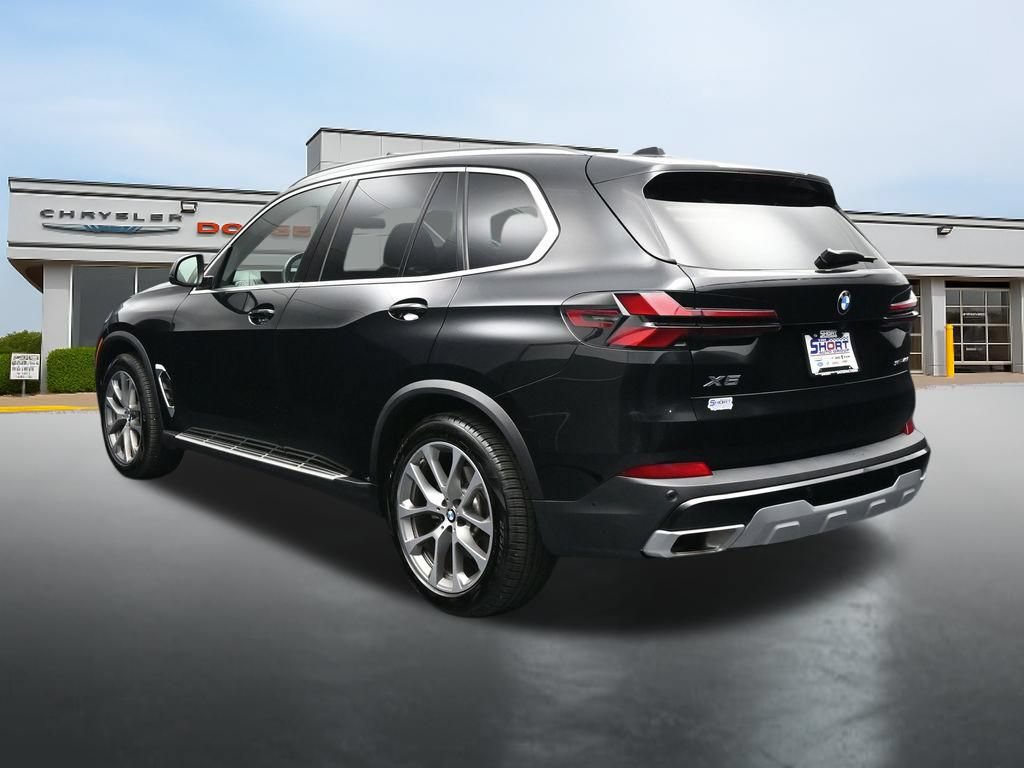 Used 2026 BMW X5 sDrive40i RWD image 3