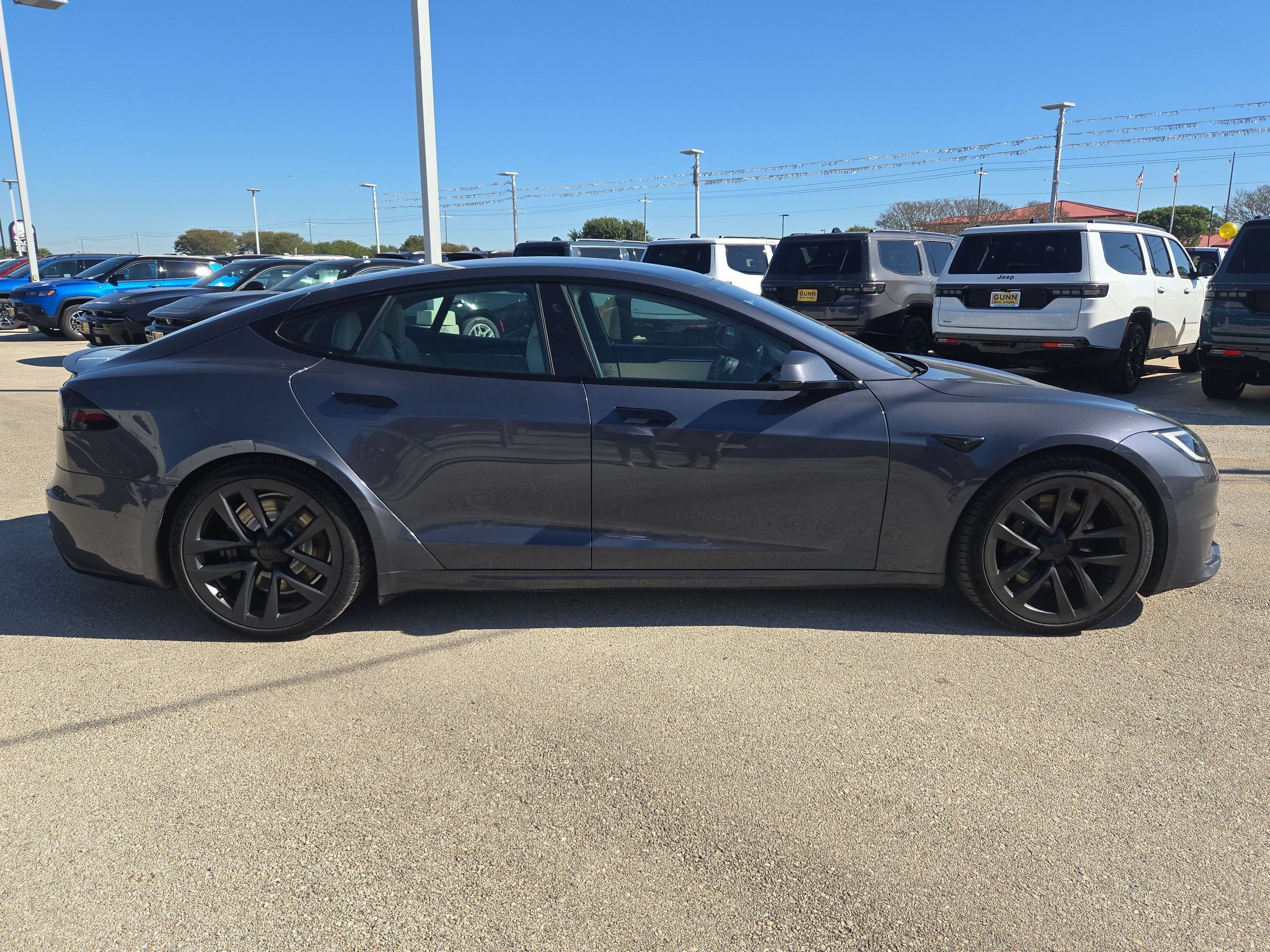 Used 2022 Tesla Model S AWD/4WD image 2