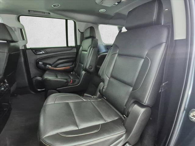 Used 2019 Chevrolet Suburban Premier AWD/4WD image 22