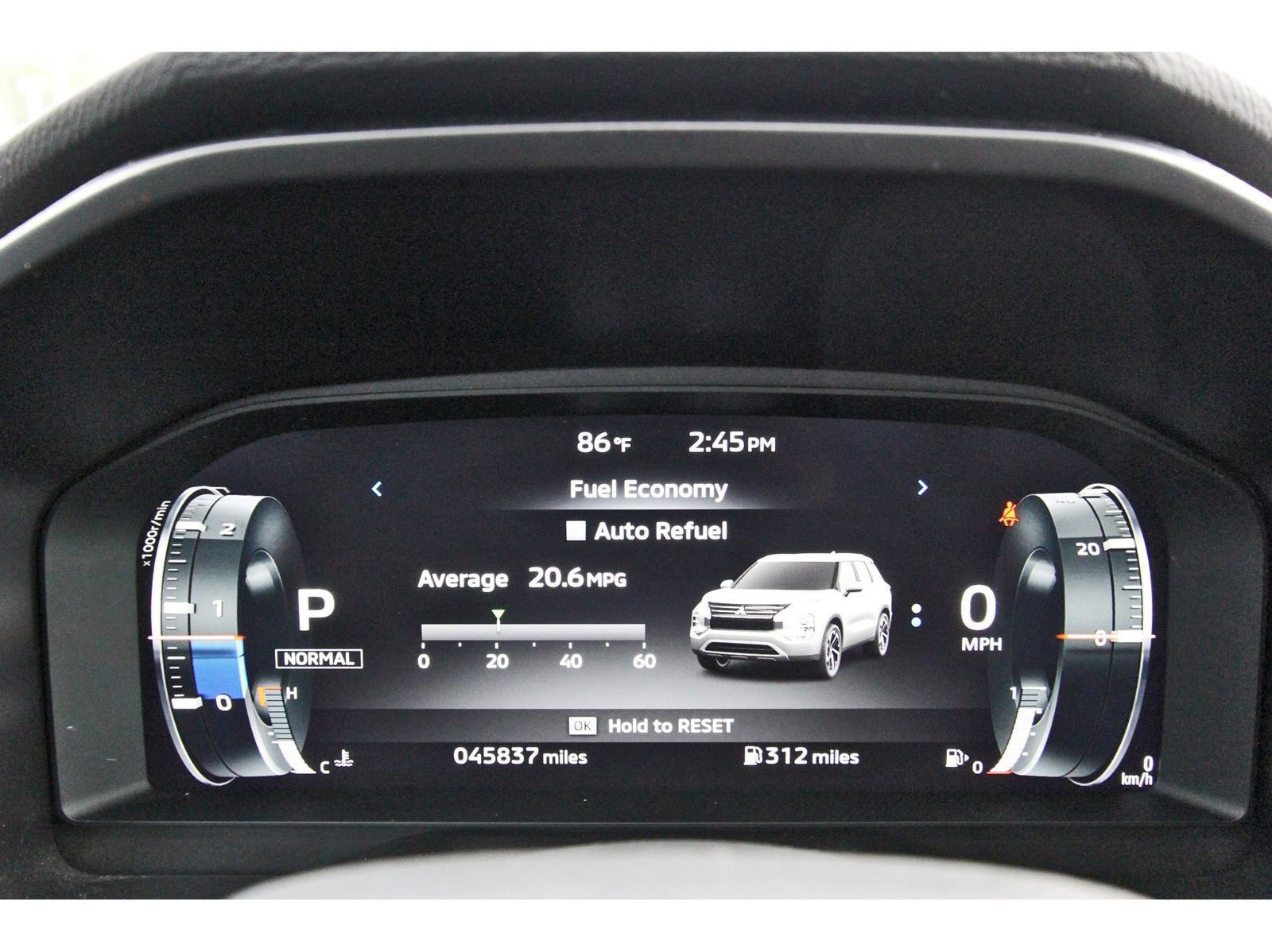 Used 2023 Mitsubishi Outlander SEL FWD image 16