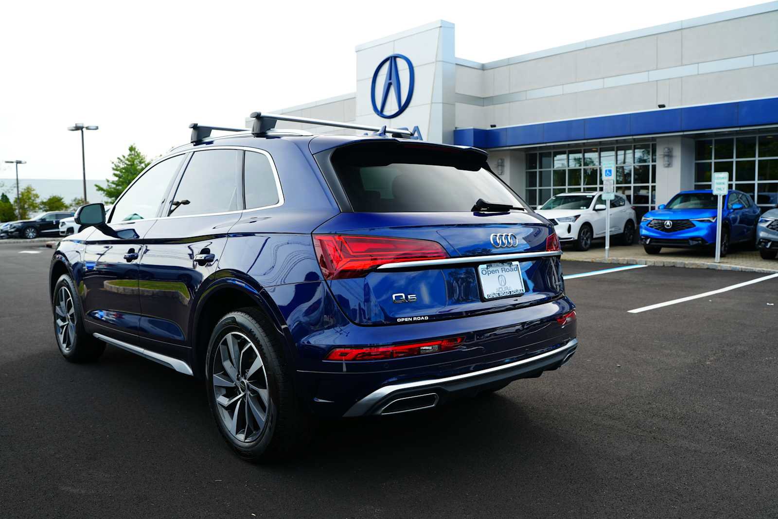 Used 2023 Audi Q5 2.0T Premium w/ Convenience Package AWD/4WD image 5