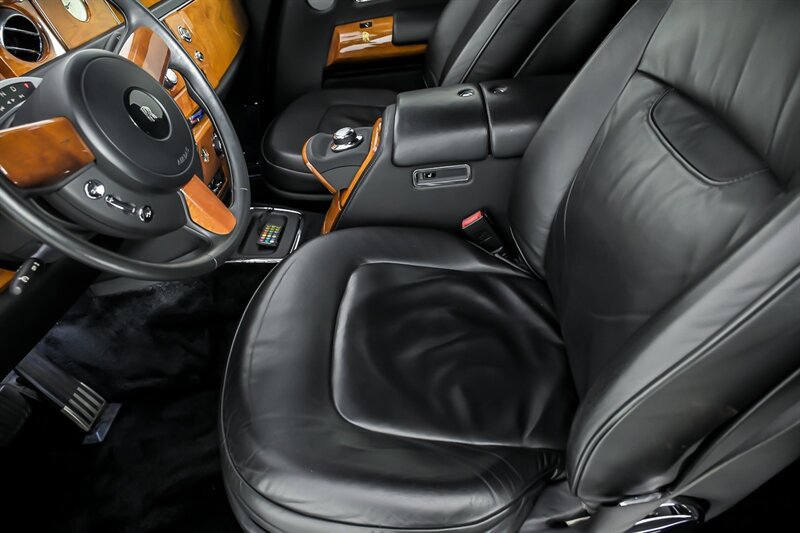 Used 2008 Rolls-Royce Phantom Drophead Coupe RWD image 21