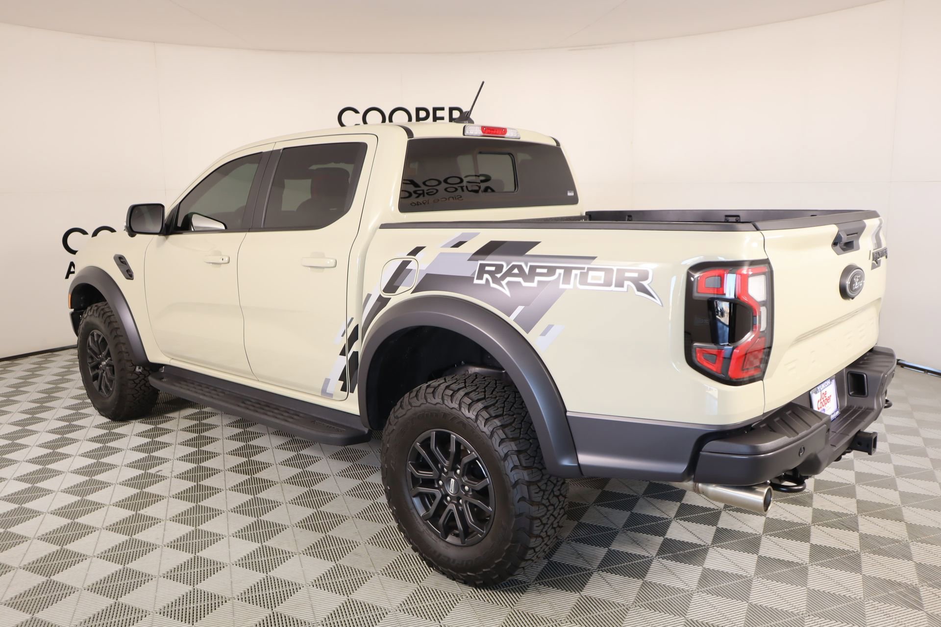 Used 2025 Ford Ranger Raptor AWD/4WD image 22