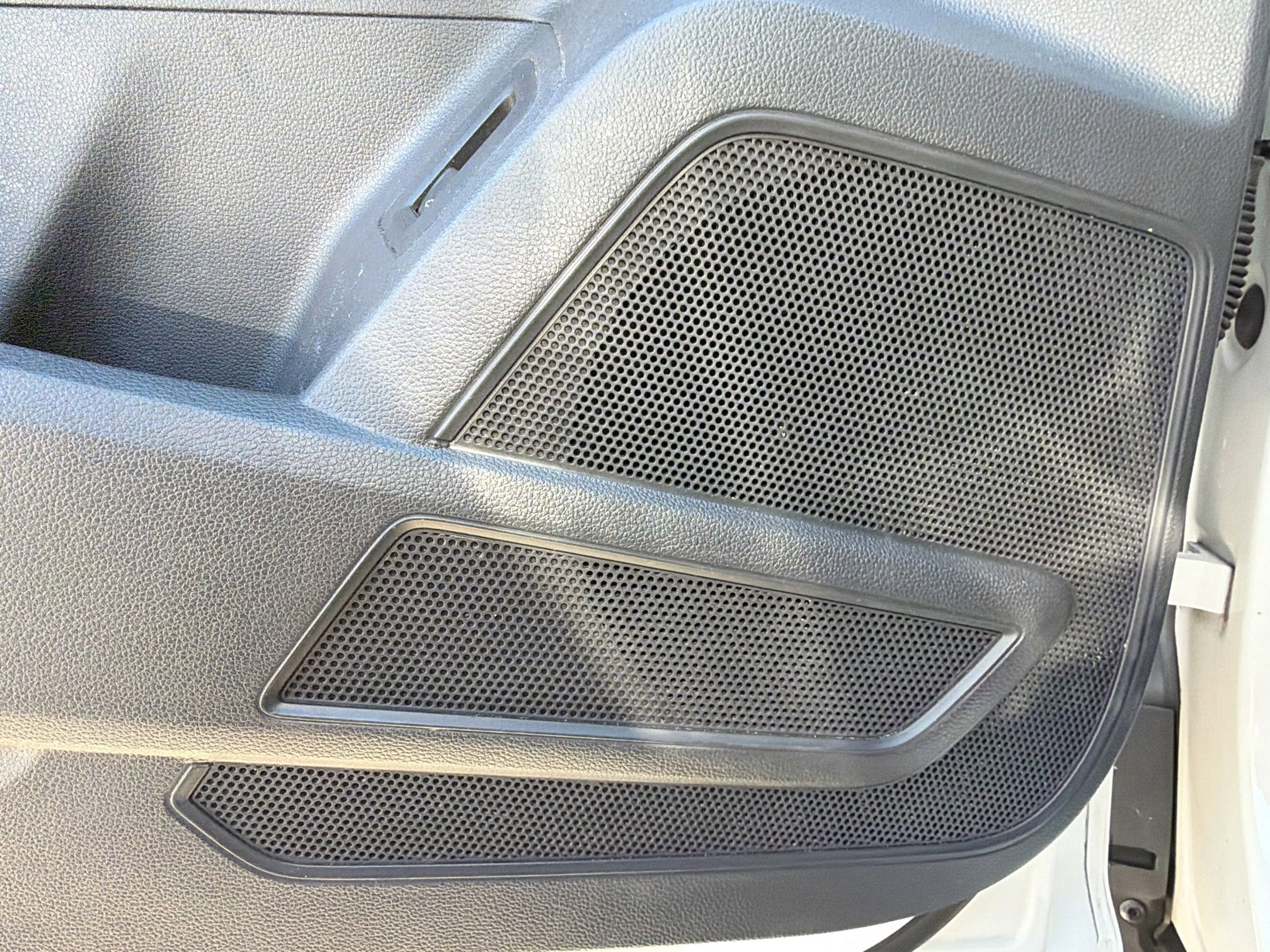 Used 2018 Volkswagen Atlas SEL Premium image 23