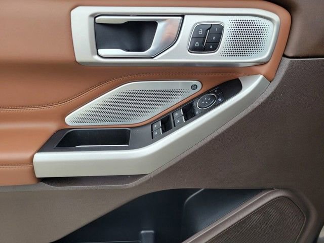 Used 2024 Ford Explorer King Ranch w/ Technology Package image 20
