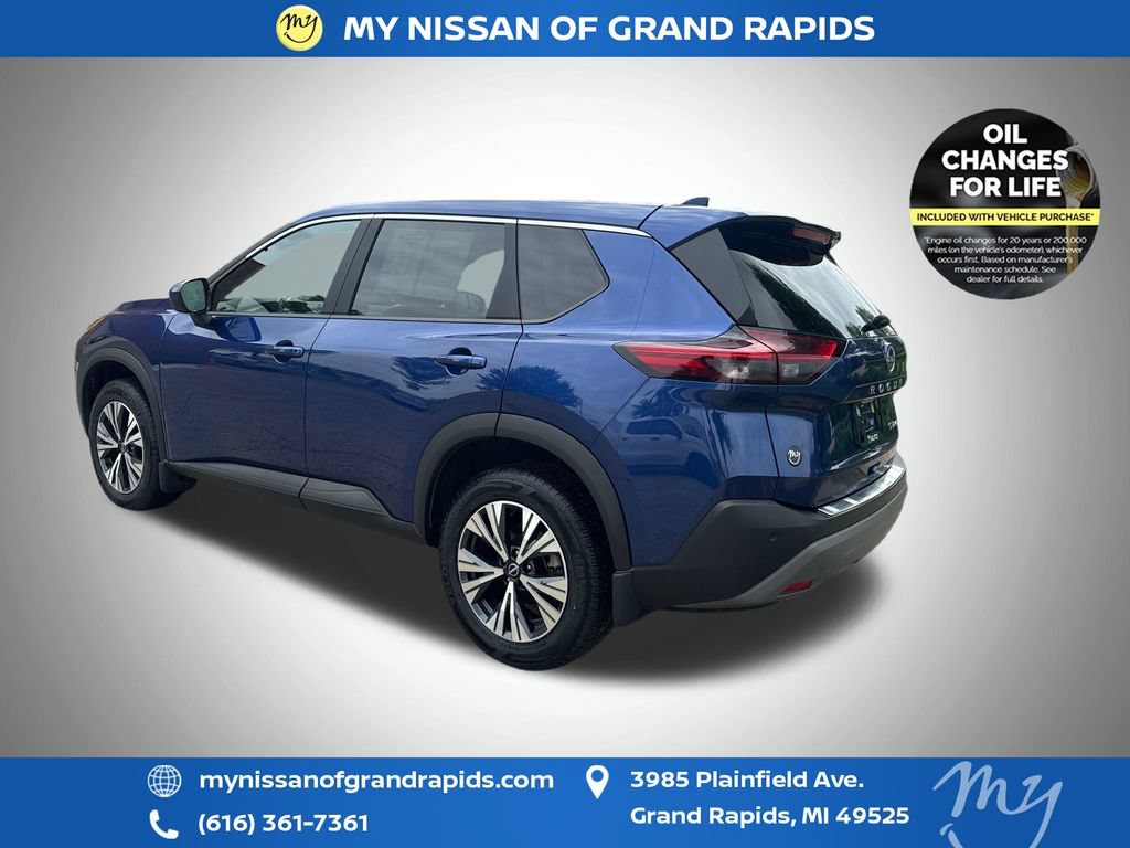 Used 2023 Nissan Rogue SV AWD/4WD image 6
