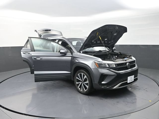 Used 2022 Volkswagen Taos SE AWD/4WD image 29