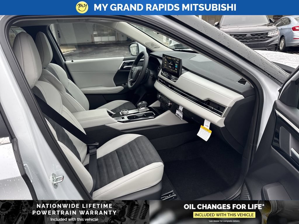 New 2026 Mitsubishi Outlander SE AWD/4WD image 15