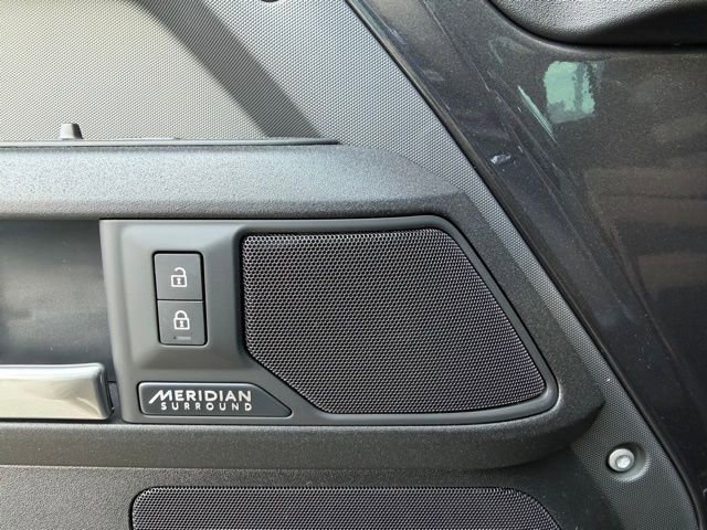 New 2026 Land Rover Defender 110 X AWD/4WD image 17