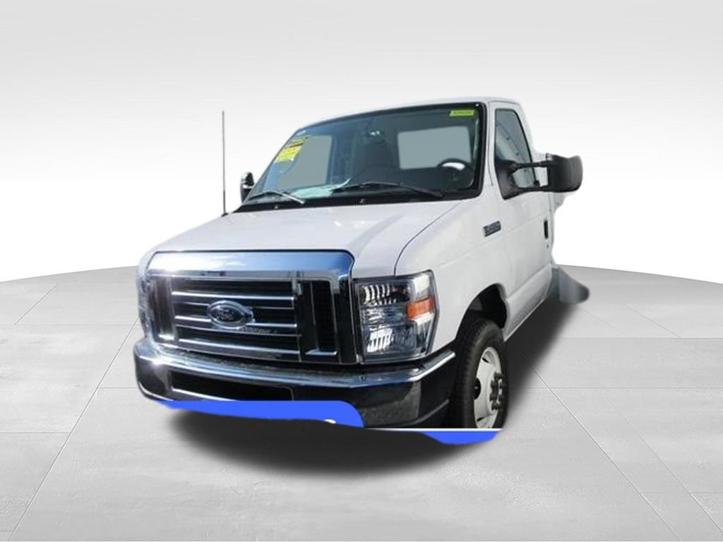 New 2024 Ford E-450 and Econoline 450 Super Duty w/ Power Windows & Locks Group RWD image 1