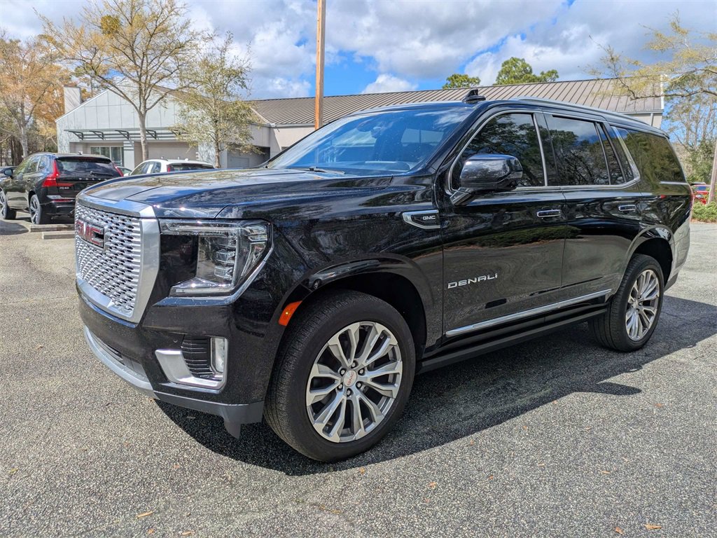 Used 2021 GMC Yukon Denali w/ Denali Premium Package image 7