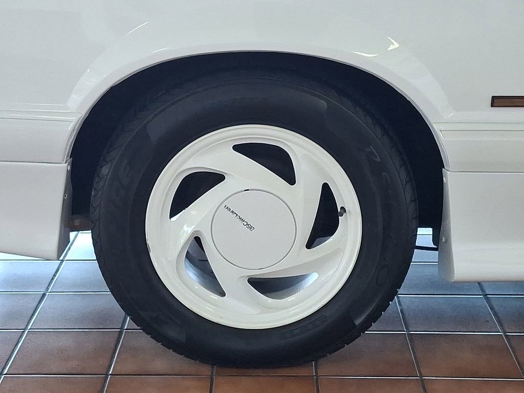 Used 1989 Ford Mustang LX image 7