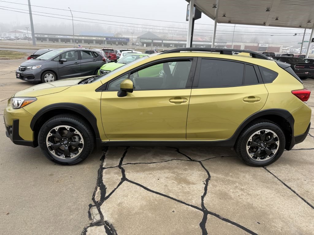 Used 2023 Subaru Crosstrek 2.0i Premium image 4
