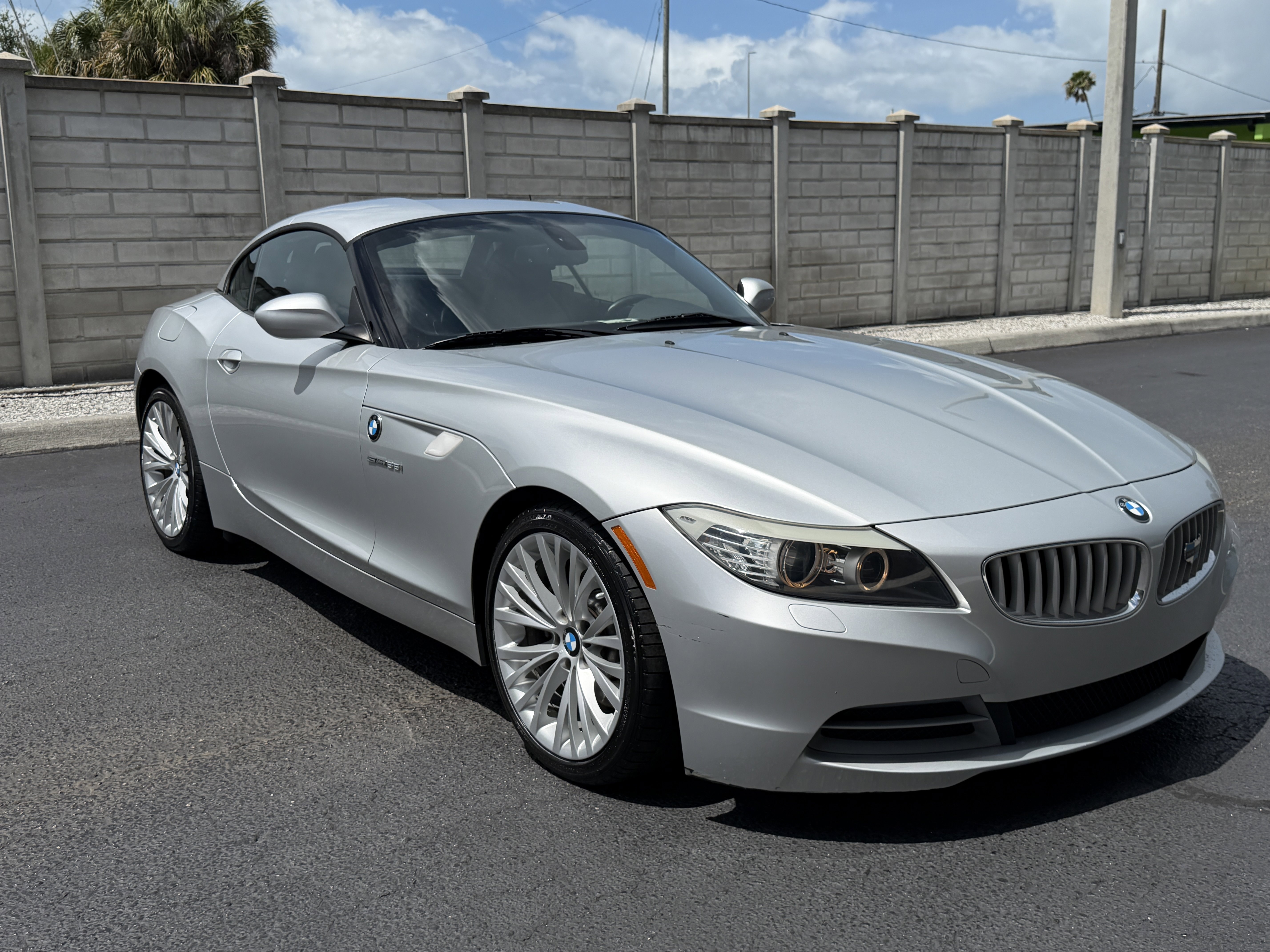 Used 2009 BMW Z4 sDrive35i RWD image 7