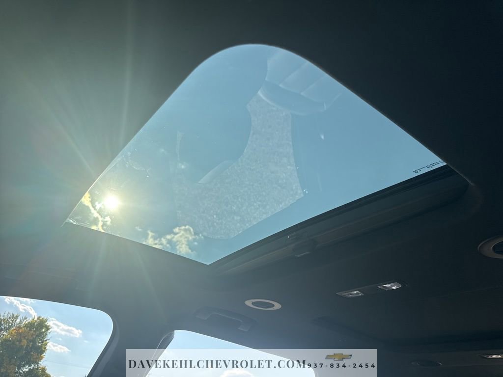Certified 2023 Chevrolet Traverse Premier w/ Redline Edition image 23