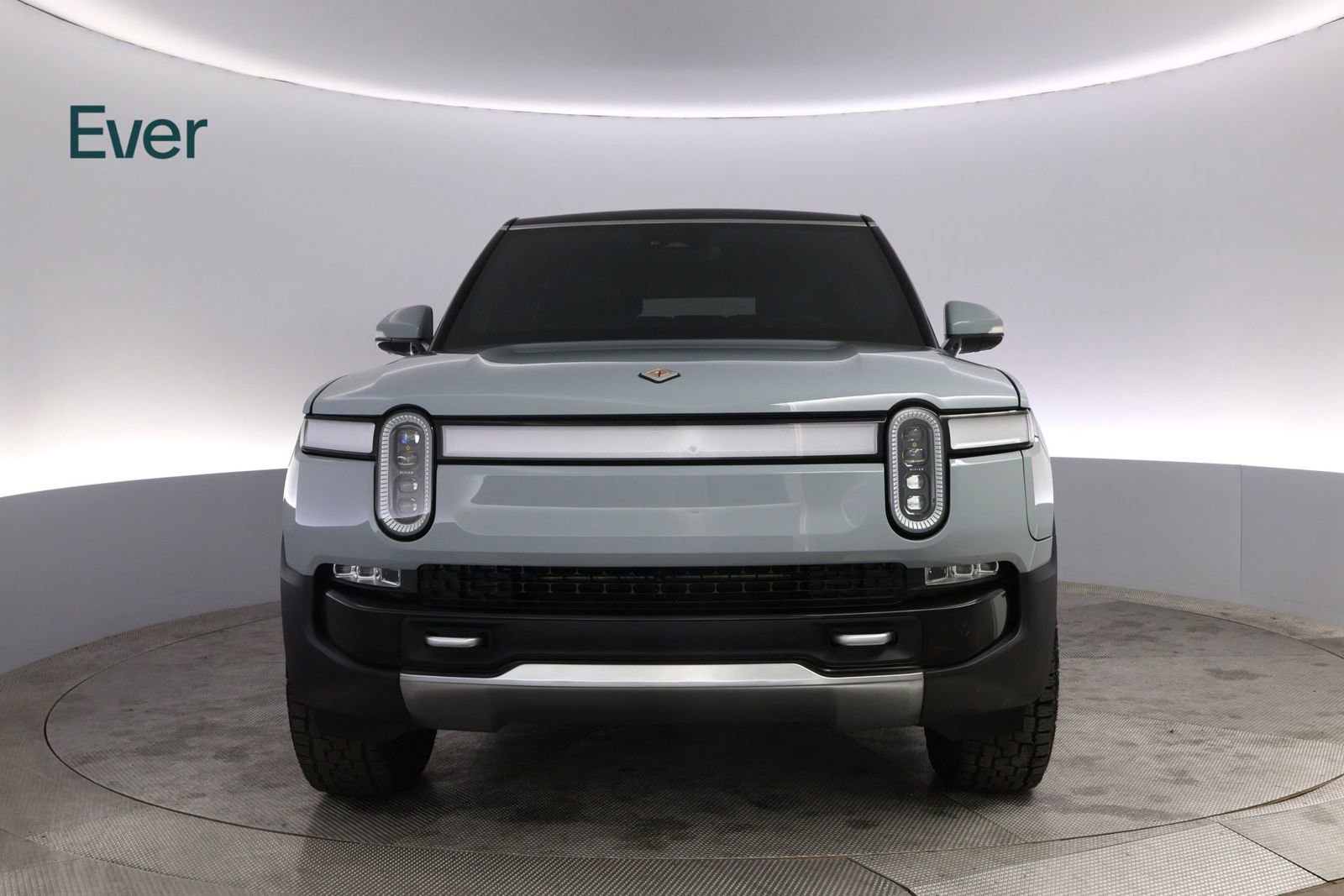 Used 2024 Rivian R1S Adventure image 12