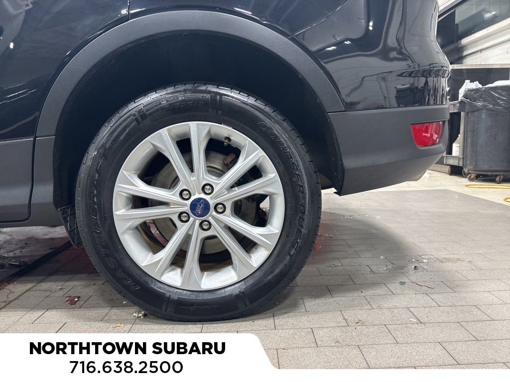 Used 2019 Ford Escape SE image 10