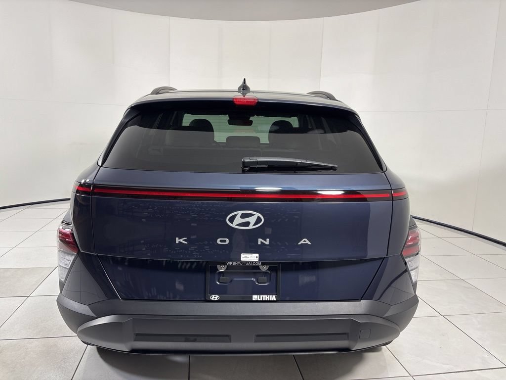 Certified 2025 Hyundai Kona SEL FWD image 4