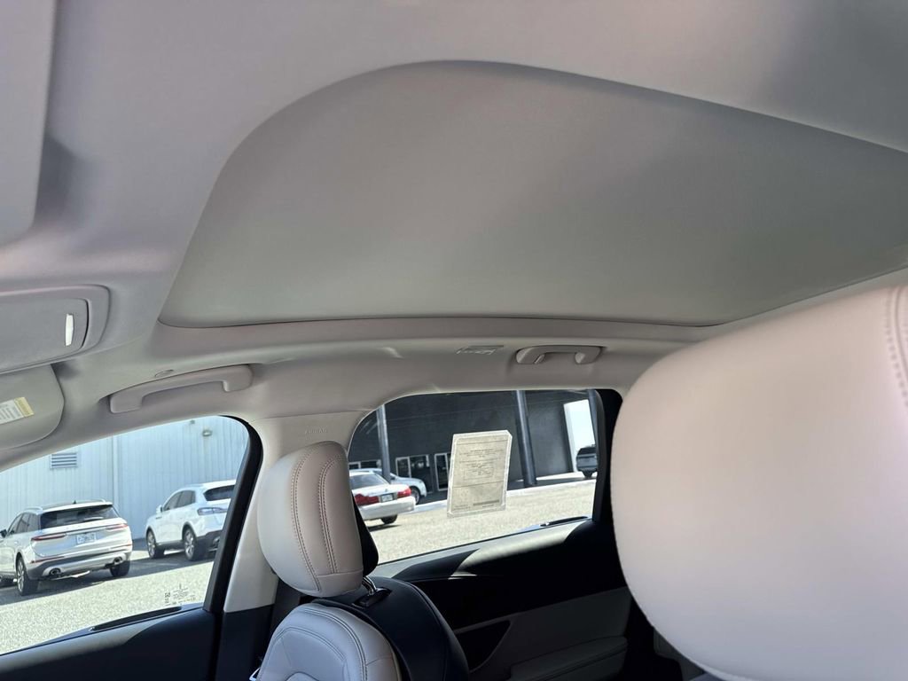 New 2026 Lincoln Nautilus Premier w/ Equipment Group 102A image 32