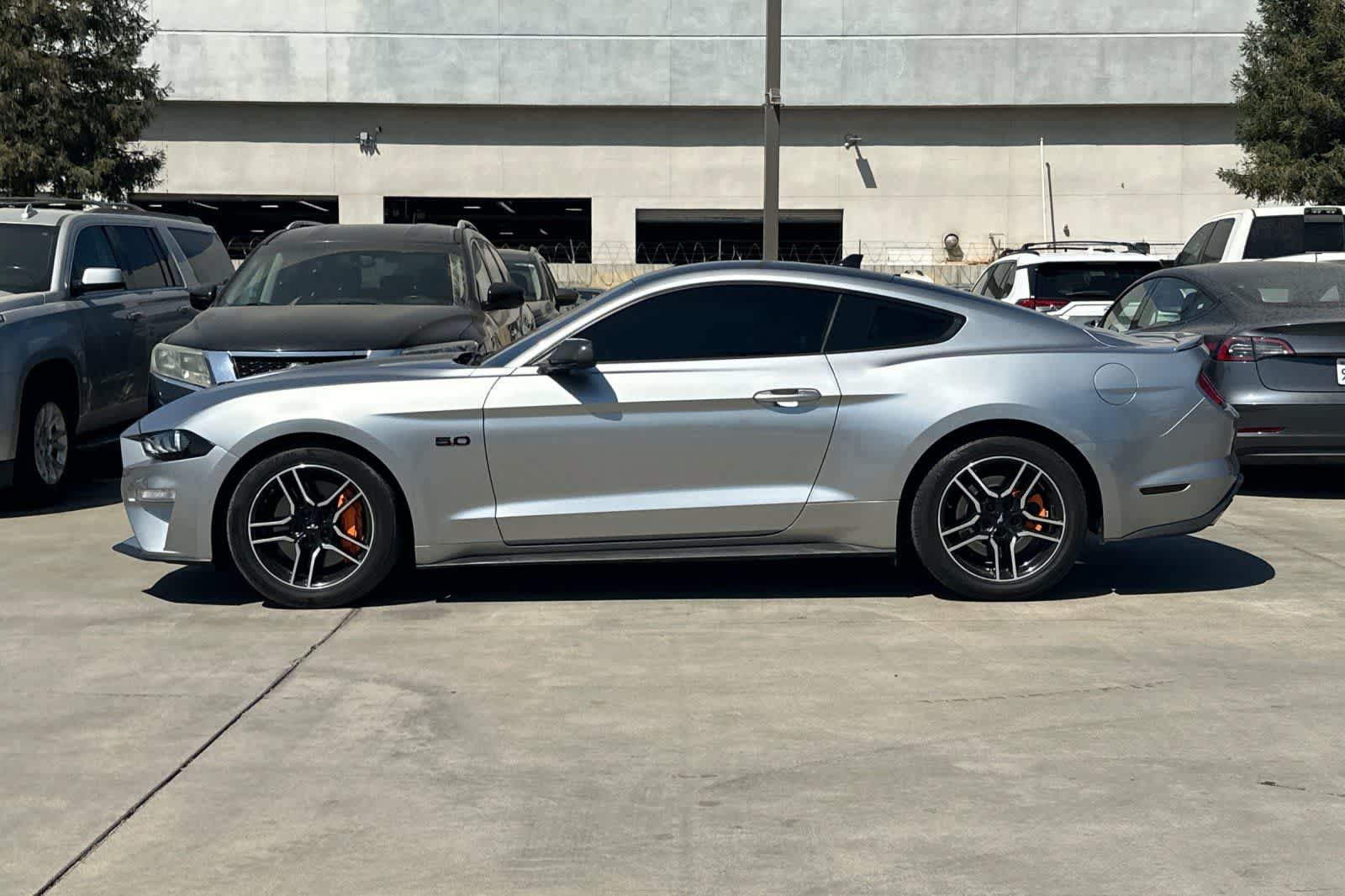 Used 2022 Ford Mustang GT Premium RWD image 6