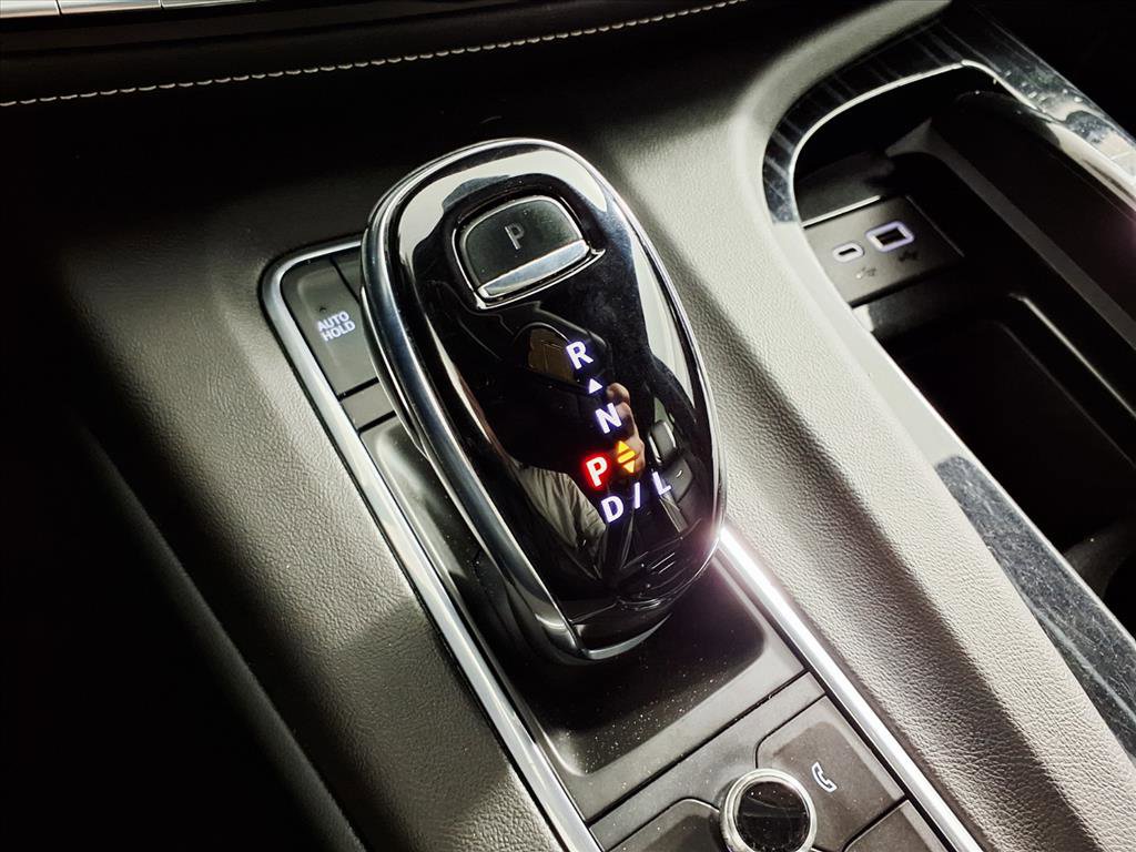 Used 2022 Cadillac Escalade ESV Sport w/ Touring Package image 21