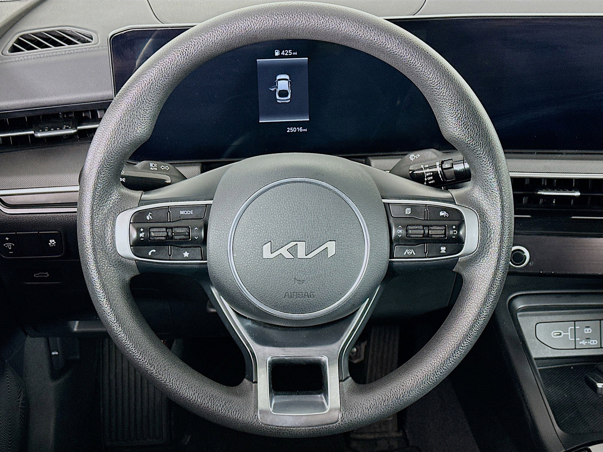 Used 2025 Kia K5 LXS image 18