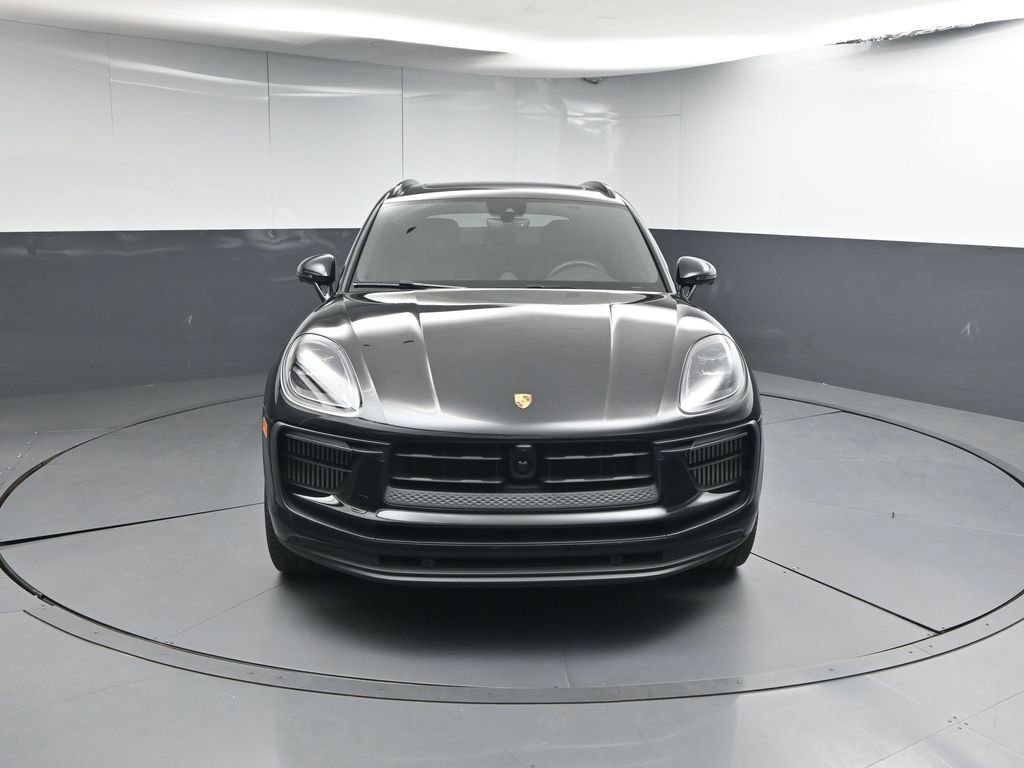Certified 2024 Porsche Macan S AWD/4WD image 28