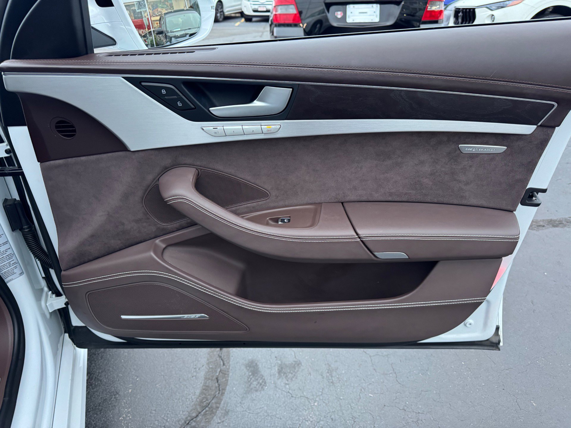 Used 2017 Audi A8 L 4.0T image 40