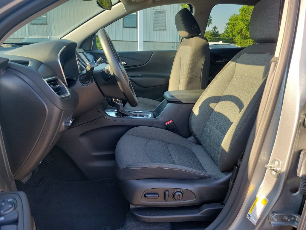 Used 2024 Chevrolet Equinox LT FWD image 19