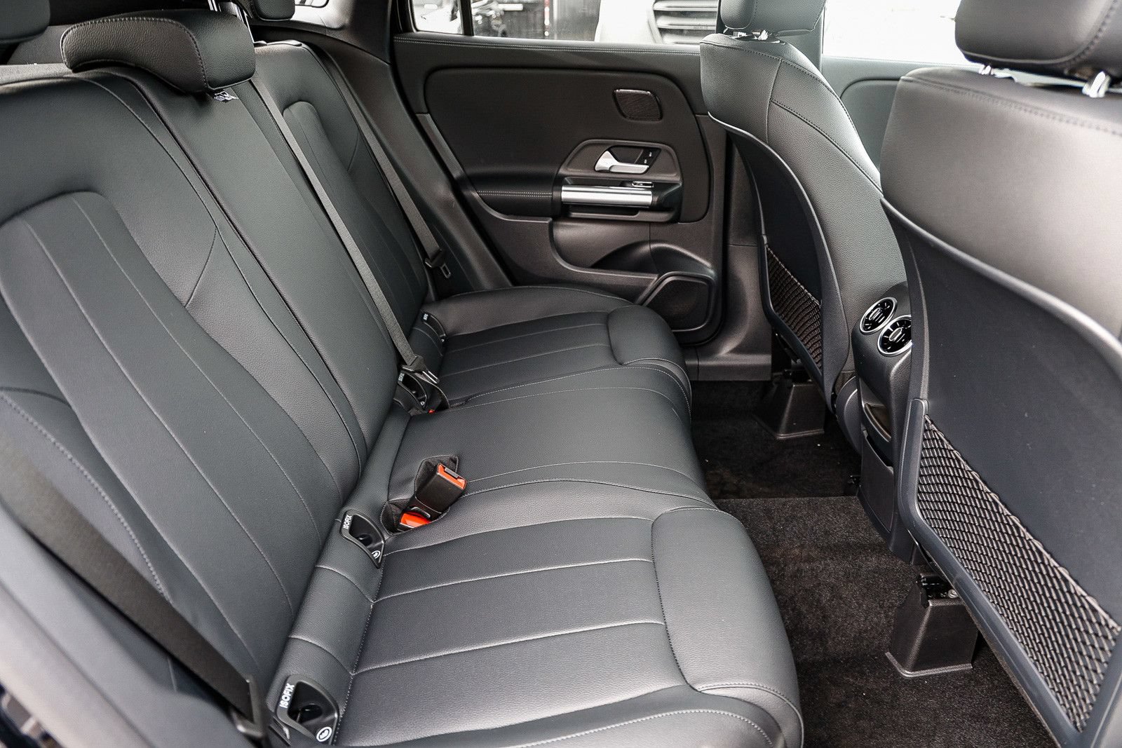 New 2025 Mercedes-Benz GLA 250 image 17